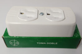 TOMA DOBLE SOBREPONER EJG 15A-125V