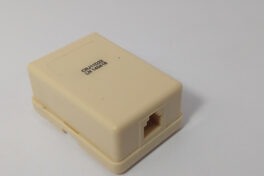 TOMA TELEFONO SOBREPONER